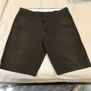 J Crew Mens Flat Front Coal Gray Shorts (34)